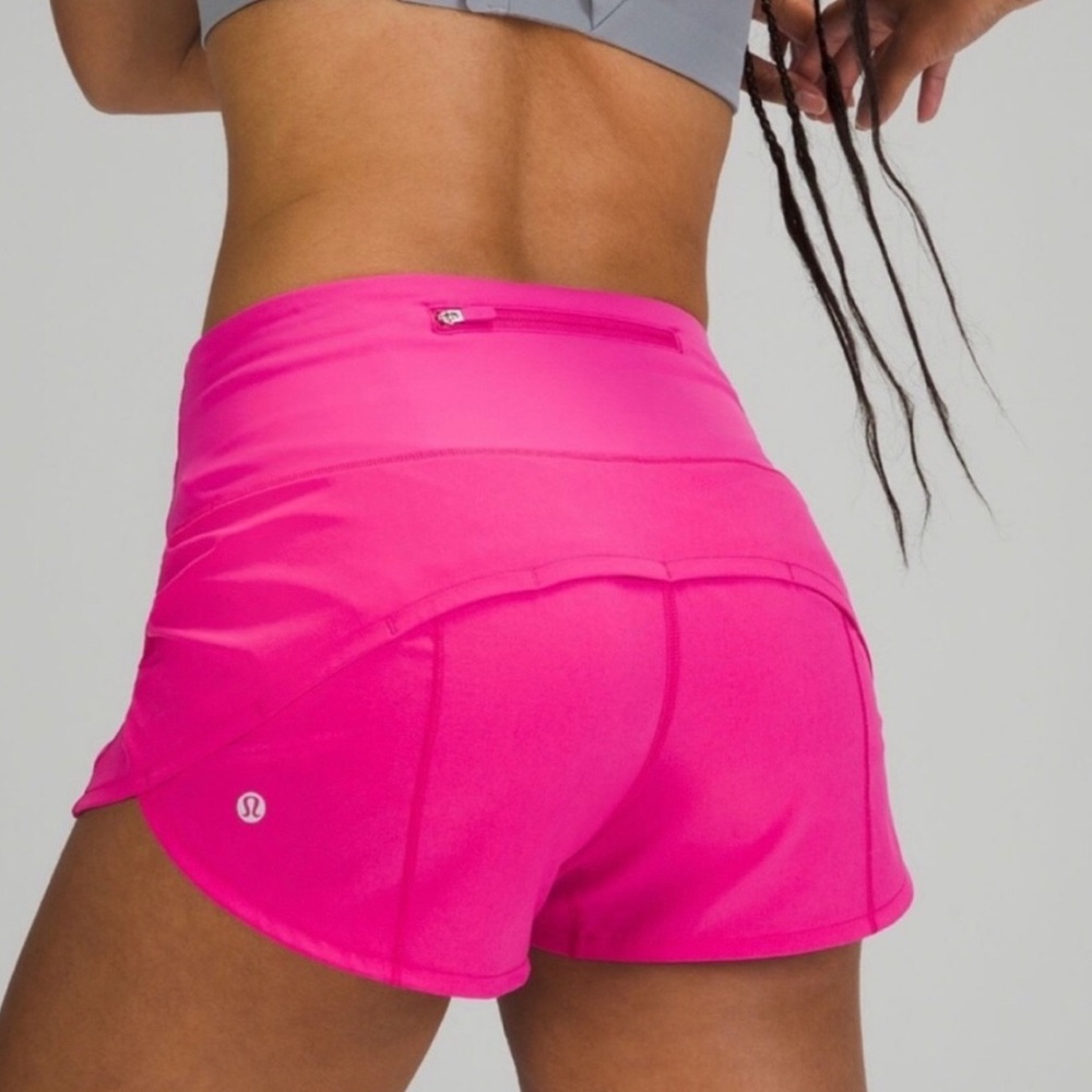 Lululemon speed up short low rise 2.5 in sonic pink deadstock size 6